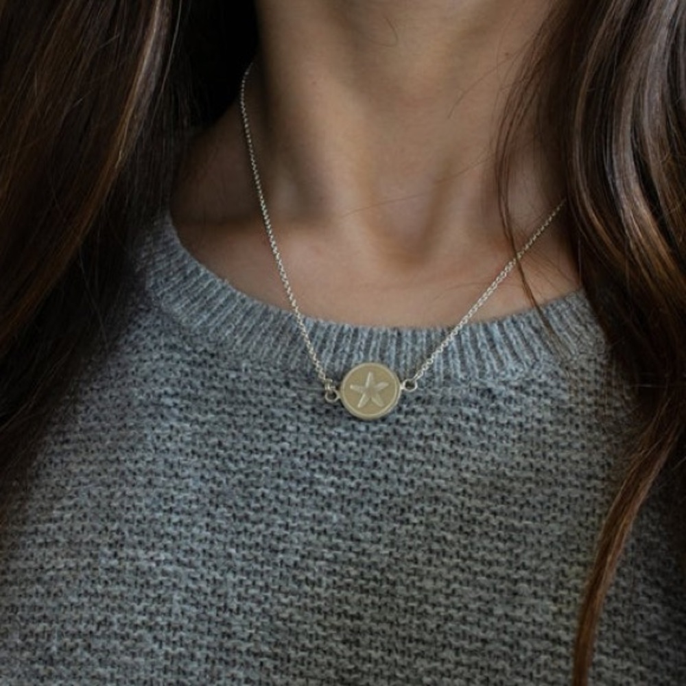 Sterling Silver Starfish Circle Necklace - Picture 2 of 2